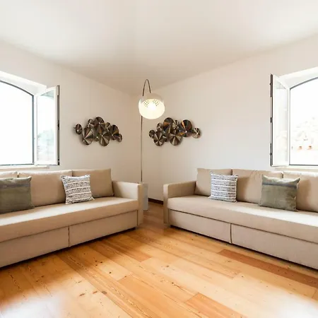 Alfama Modern Two-bedroom W/ River View And Parking - By Lu Holidays Apartamento *